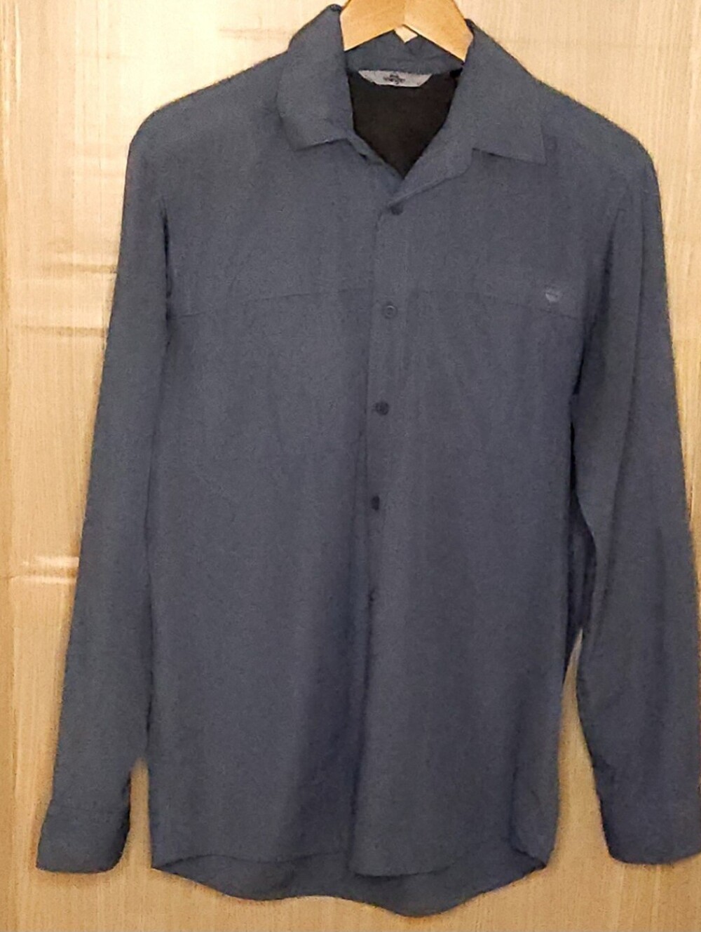 Wrangler men’s blue nylon blend outdoor long sleeve button down shirt small